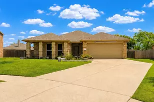 3324 Overstreet Ln, Royse City, TX 75189 - Photo 3