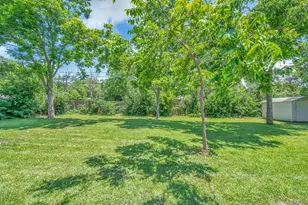 421 Bellaire Dr, Woodway, TX 76712 - Photo 29