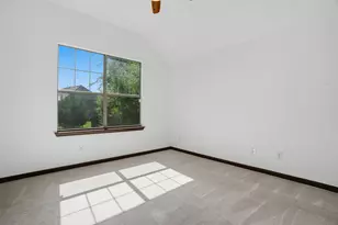 800 Mayberry Dr, McKinney, TX 75071 - Photo 17