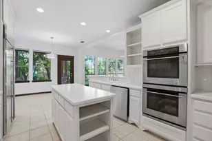 800 Mayberry Dr, McKinney, TX 75071 - Photo 13