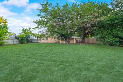 6013 Barry Drive, Watauga, TX 76148 - Photo 13