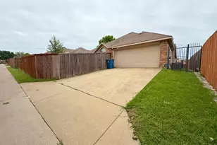 1541 Mountain Laurel Ln, DeSoto, TX 75115 - Photo 15