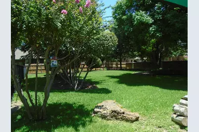 5949 River Bend Drive, Benbrook, TX 76132 - Photo 9