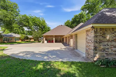 8904 Woodlawn Drive, Granbury, TX 76049 - Photo 33
