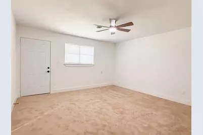 228 Hallbrook Drive, Fort Worth, TX 76134 - Photo 23