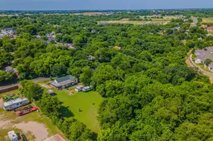 704 Cantrell St, Waxahachie, TX 75165 - Photo 25