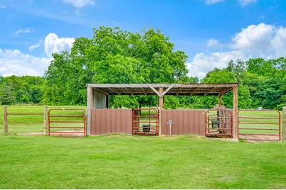 285 5th Street NE, Bogata, TX 75417 - Photo 37