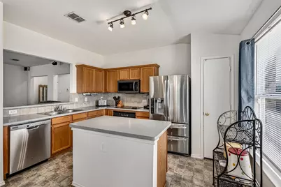 1641 Knight Trail, Little Elm, TX 75036 - Photo 11