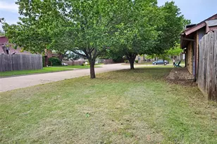 1124 Kathy Ln, Lewisville, TX 75067 - Photo 29