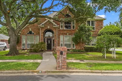 525 Springhill Drive, Hurst, TX 76054 - Photo 1