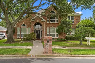 525 Springhill Dr, Hurst, TX 76054 - Photo 1