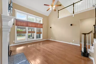 525 Springhill Drive, Hurst, TX 76054 - Photo 7