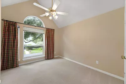 525 Springhill Drive, Hurst, TX 76054 - Photo 19