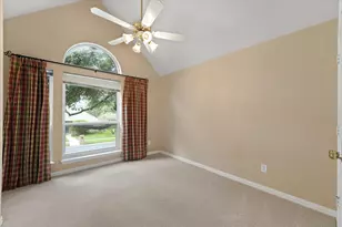 525 Springhill Dr, Hurst, TX 76054 - Photo 19