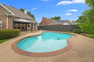 525 Springhill Dr, Hurst, TX 76054 - Photo 31