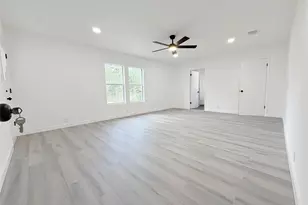 1322 3rd St, Graham, TX 76450 - Photo 15