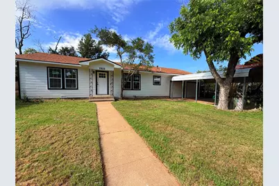 1322 3rd St, Graham, TX 76450 - Photo 1