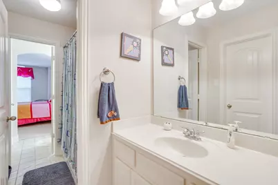 2620 Waters Edge Drive, Grand Prairie, TX 75054 - Photo 17