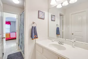 2620 Waters Edge Dr, Grand Prairie, TX 75054 - Photo 17