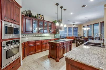 2620 Waters Edge Drive, Grand Prairie, TX 75054 - Photo 9