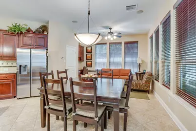 2620 Waters Edge Drive, Grand Prairie, TX 75054 - Photo 11