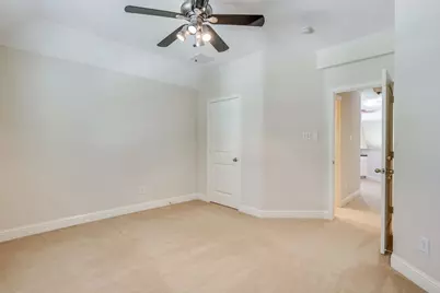 2620 Waters Edge Drive, Grand Prairie, TX 75054 - Photo 19