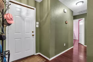 911 W Lynn Creek Dr, Arlington, TX 76001 - Photo 13