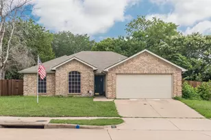 911 W Lynn Creek Dr, Arlington, TX 76001 - Photo 27