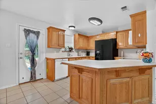 1801 Rayna Dr, Weatherford, TX 76086 - Photo 9