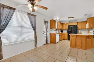 1801 Rayna Dr, Weatherford, TX 76086 - Photo 5