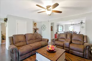 121 S Imperial Dr, Denison, TX 75020 - Photo 3