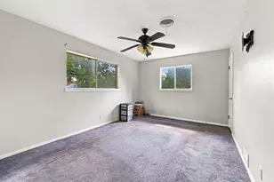 121 S Imperial Dr, Denison, TX 75020 - Photo 17