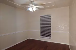 506 Redwood Dr, Grand Prairie, TX 75052 - Photo 13