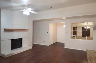 506 Redwood Dr, Grand Prairie, TX 75052 - Photo 3