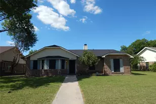 506 Redwood Dr, Grand Prairie, TX 75052 - Photo 1