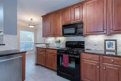 5735 Richmond Avenue #B, Dallas, TX 75206 - Photo 3