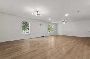3203 Reynolds Ave, Dallas, TX 75223 - Photo 9