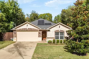 1317 Nolte Dr, Dallas, TX 75208 - Photo 1