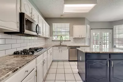 2912 Shadow Oak Court, Flower Mound, TX 75028 - Photo 11