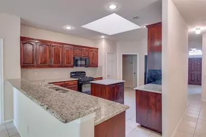 6677 Friendsway Drive, Fort Worth, TX 76137 - Photo 5