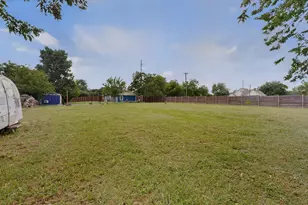 304 E County Line Rd, Royse City, TX 75189 - Photo 3