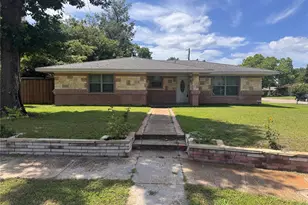 514 Lynn Dr E, Irving, TX 75062 - Photo 1