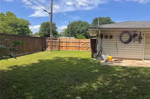 514 Lynn Dr E, Irving, TX 75062 - Photo 25