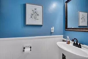517 Crawford Dr, Burleson, TX 76028 - Photo 11