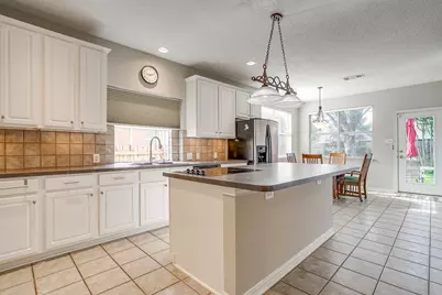 6805 Windwood Trail, Fort Worth, TX 76132 - Photo 11