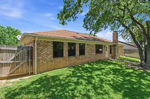 720 Huntwich Dr, Bedford, TX 76021 - Photo 23