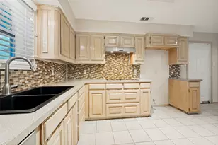 6002 Kenilworth Dr, Arlington, TX 76001 - Photo 19