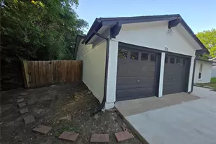 715 N Deerfield Circle, Arlington, TX 76015 - Photo 35