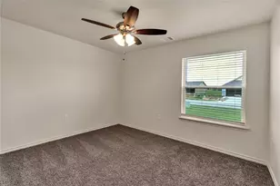 636 Crockett Dr, Cleburne, TX 76031 - Photo 15