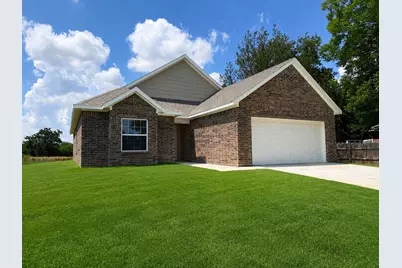 600 Crockett Drive, Cleburne, TX 76033 - Photo 1